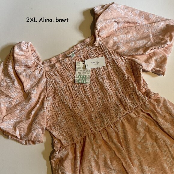 LuLaRoe Dresses & Skirts - 2XL Lularoe Alina smocked dress, peach with white flowers